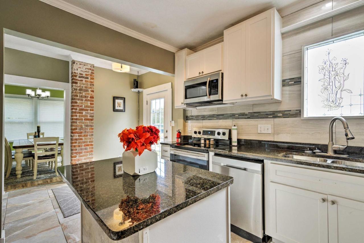 Beachside Getaway - Walk To Gulf, Pier And Casino! Gulfport Exterior foto